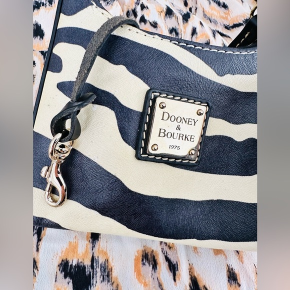 Dooney & Bourke vintage mini leather zebra print bag - Picture 4 of 8